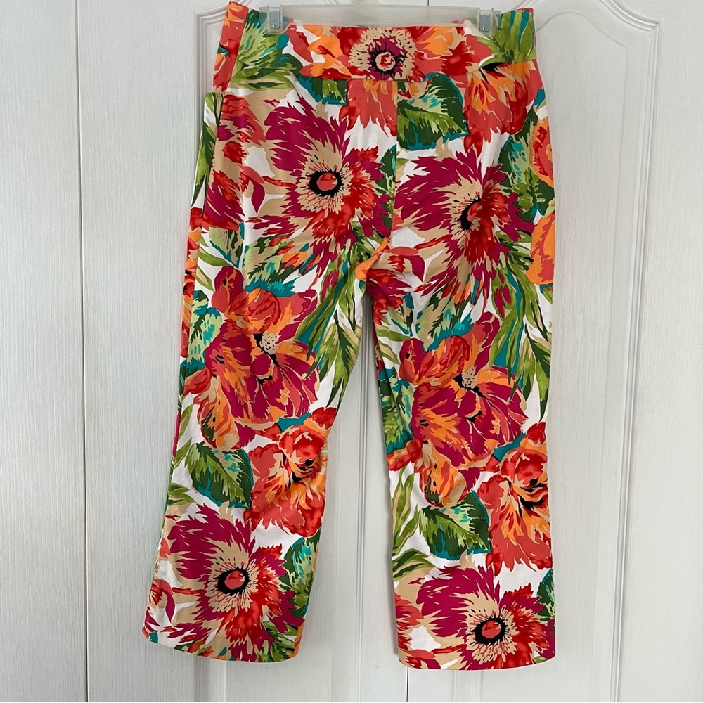 Bandolino Stretch Capri Pants Womens Size 10 Floral Print Cotton Blend. Wide leg - Picture 2 of 6